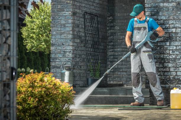 Best Pool Deck Cleaning  in Dixon, CA